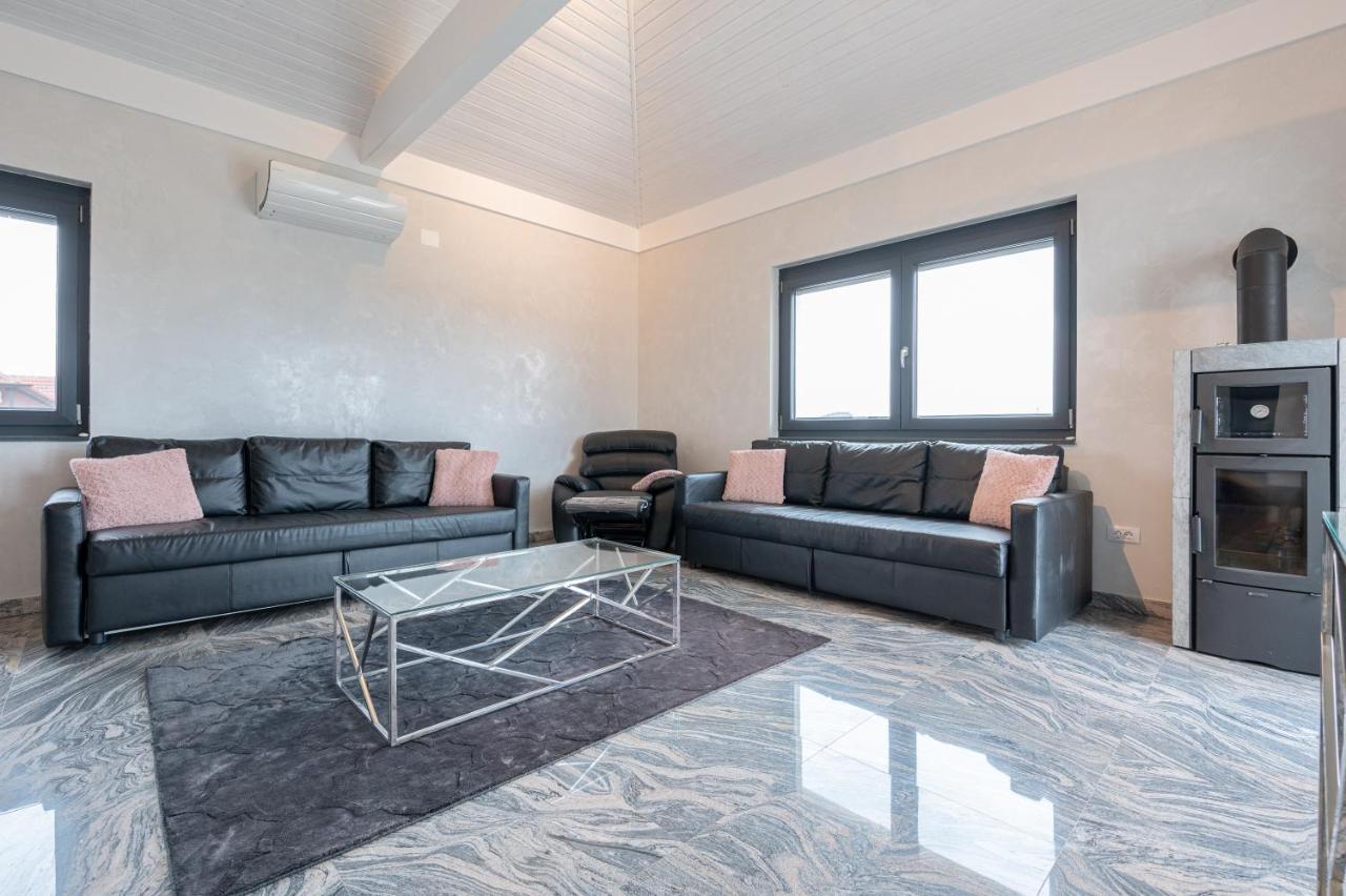 Apartament Casa Fischer Ciheiu Zewnętrze zdjęcie